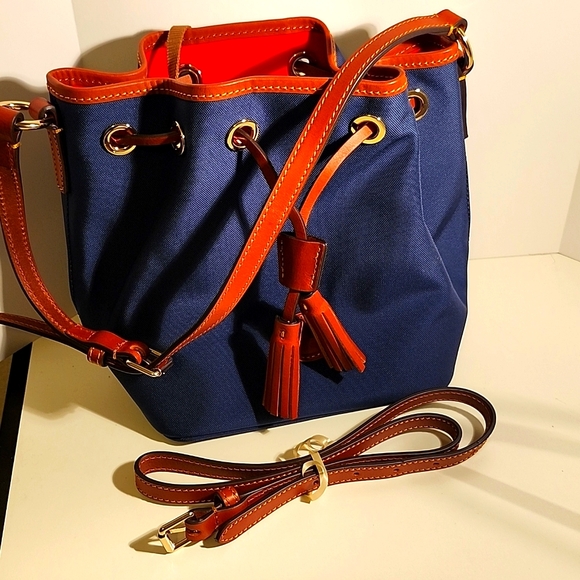 Dooney Bourke (NEW) Kendall Drawstring Bucket Nylon Bag-FINAL Markdown!☆ - Picture 10 of 14